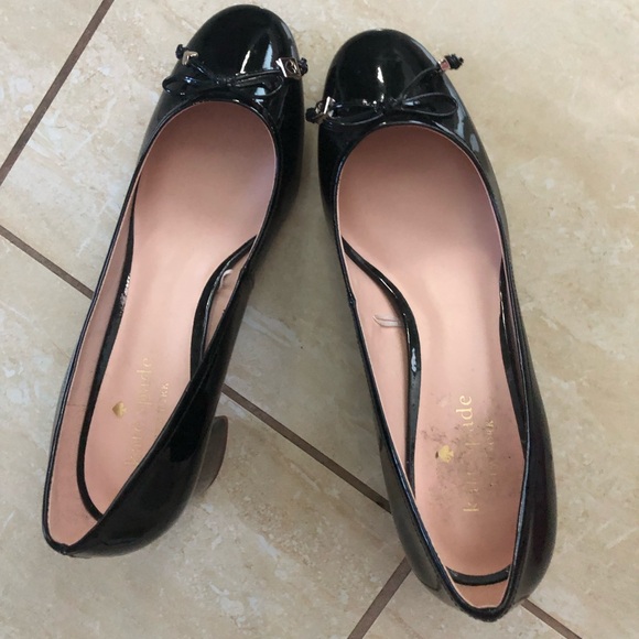 Kate Spade like New Black Patent Leather Heels - Picture 2 of 4